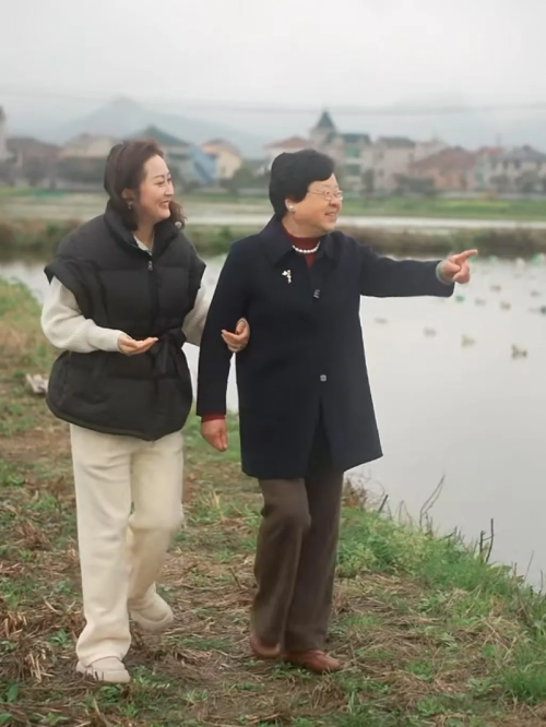 深耕珍珠行业50多年“珍珠奶奶”通过抖音电商开拓新市场(图3)