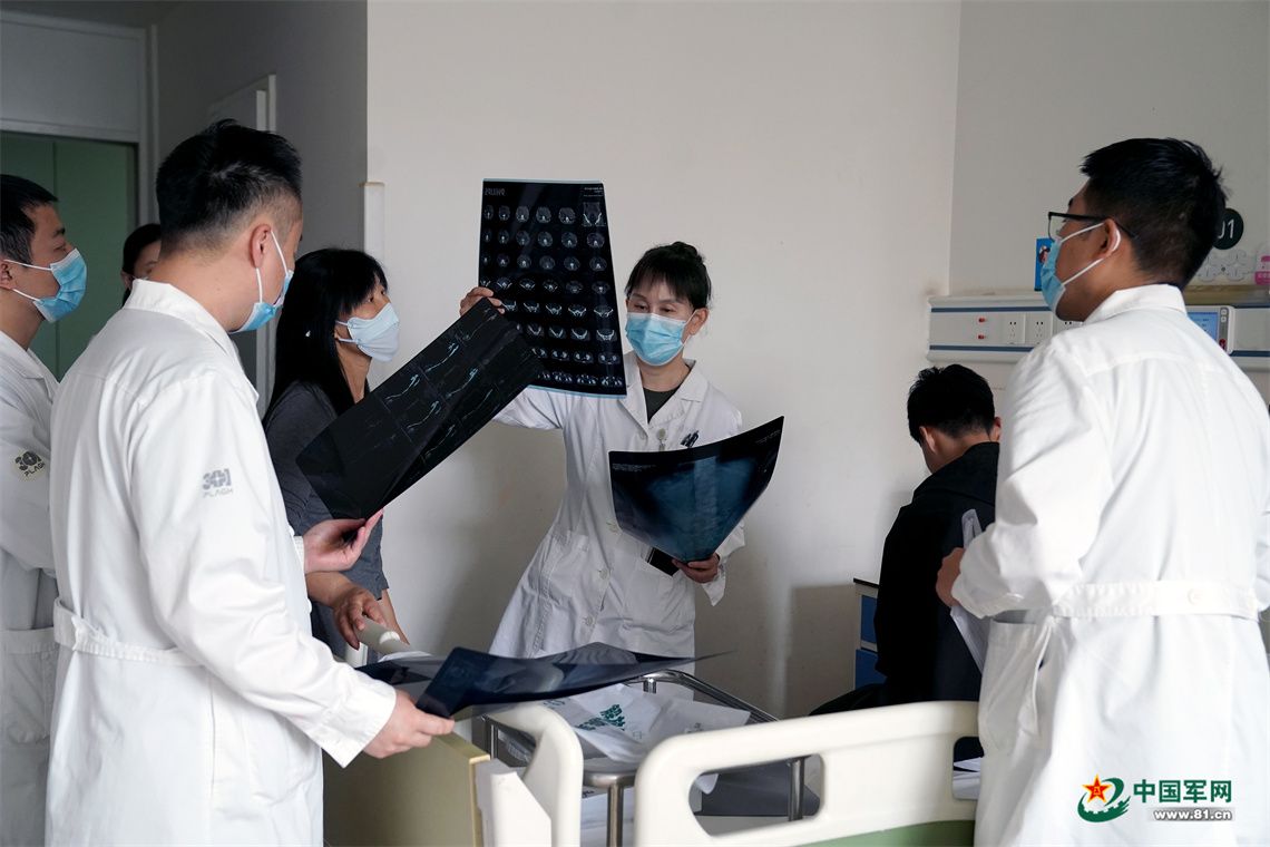 守护军娃：特别的爱给特别的你(图8)