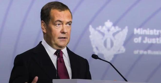 战略核轰迫近日本俄罗斯一针见血：日本历届政府采取不友好姿态(图8)