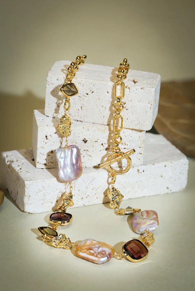 秋冬穿毛衣别忘这一步！珍珠毛衣链让普通穿搭“显贵”3倍(图23)