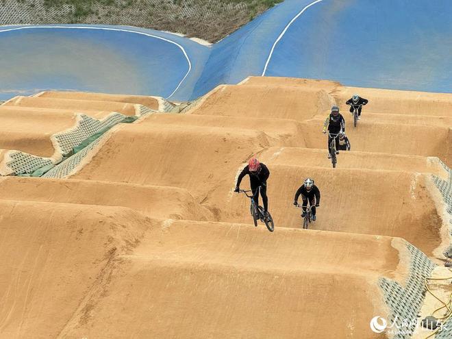 山东烟台：金山银海庄园焕彩(图5)