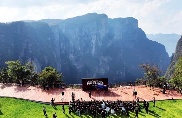 官方回应“荒野求生”停赛：8人夺冠平分48万奖金健康问题景区负责治疗本人及直系亲属终身免费游七星山(图4)