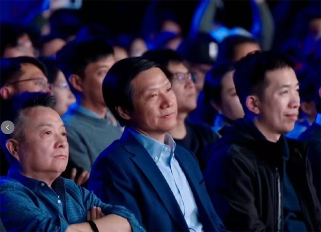 雷军和柳传志走的是“同一条路”(图1)