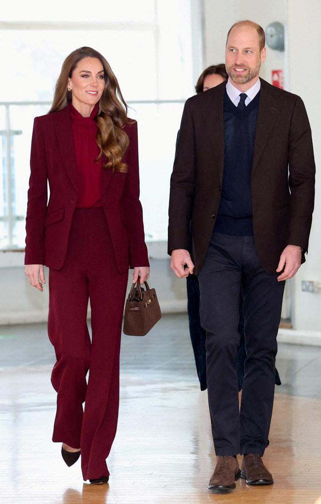 英国凯特王妃6套穿搭封神王室时尚教科书！普通人直接抄不出错(图1)