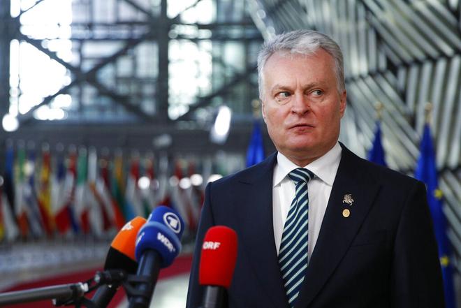 撞上火车头！立陶宛新总理认怂：美台承诺全是假我们栽惨了(图2)